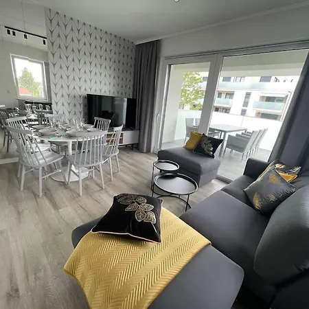 Lägenhet Calkowicie Nowy Przy Plazy Rewal