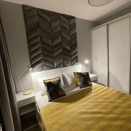 Calkowicie Nowy Apartament Przy Plazy