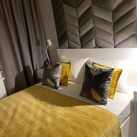 Lägenhet Calkowicie Nowy Przy Plazy