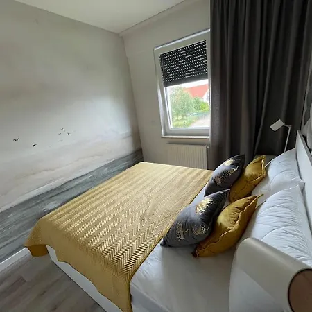 Lägenhet Calkowicie Nowy Przy Plazy *