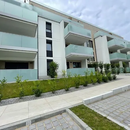 Apartment Calkowicie Nowy Apartament Przy Plazy