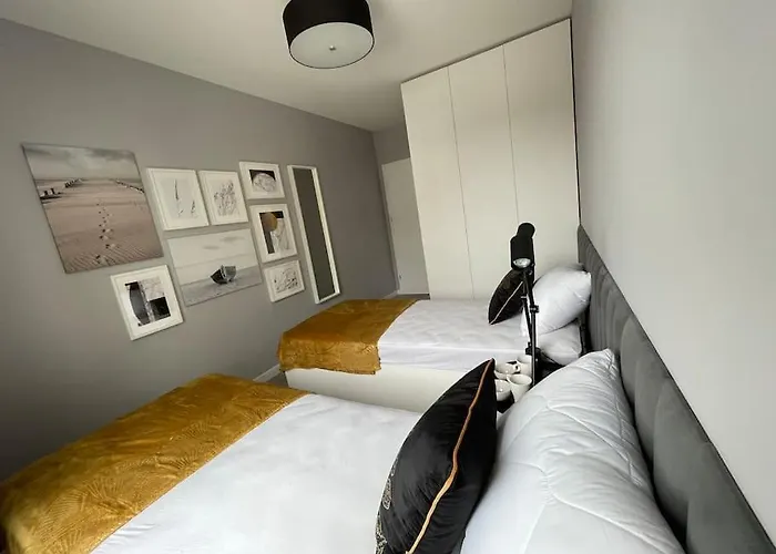 Calkowicie Nowy Przy Plazy *