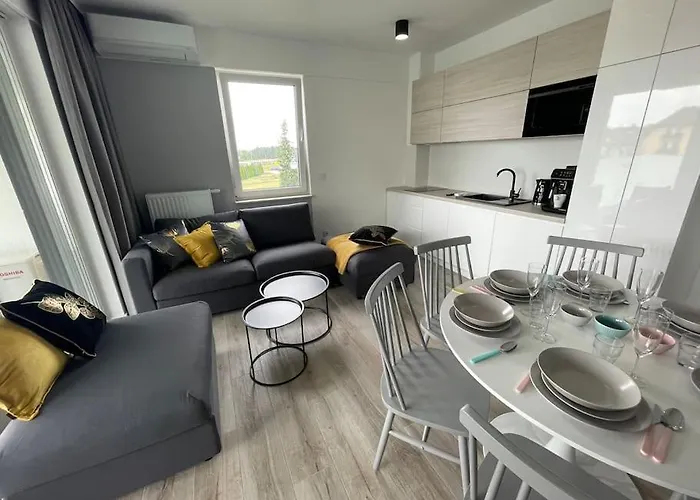 Calkowicie Nowy Przy Plazy アパート *